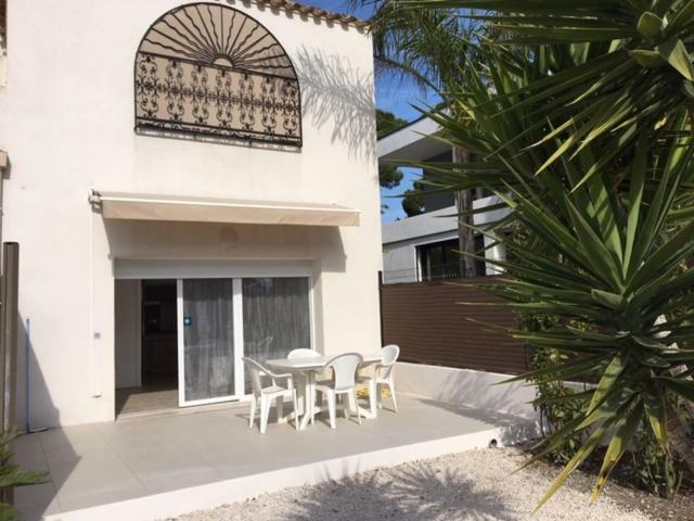 Appartements Les Pesquiers Hyeres Plage ภายนอก รูปภาพ